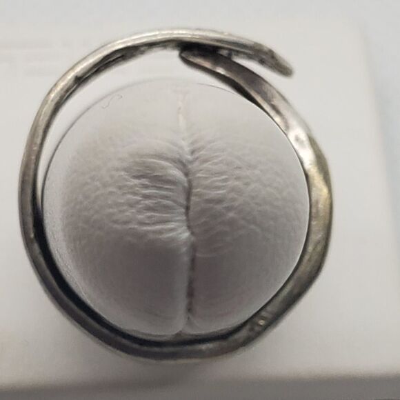 Vintage Tudor Plate Oneida Silverware Ring - Picture 4 of 6